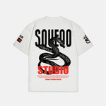 Schlangen T-Shirt Backprint und SQUEQO Studio Schriftzug auf der Rückseite.