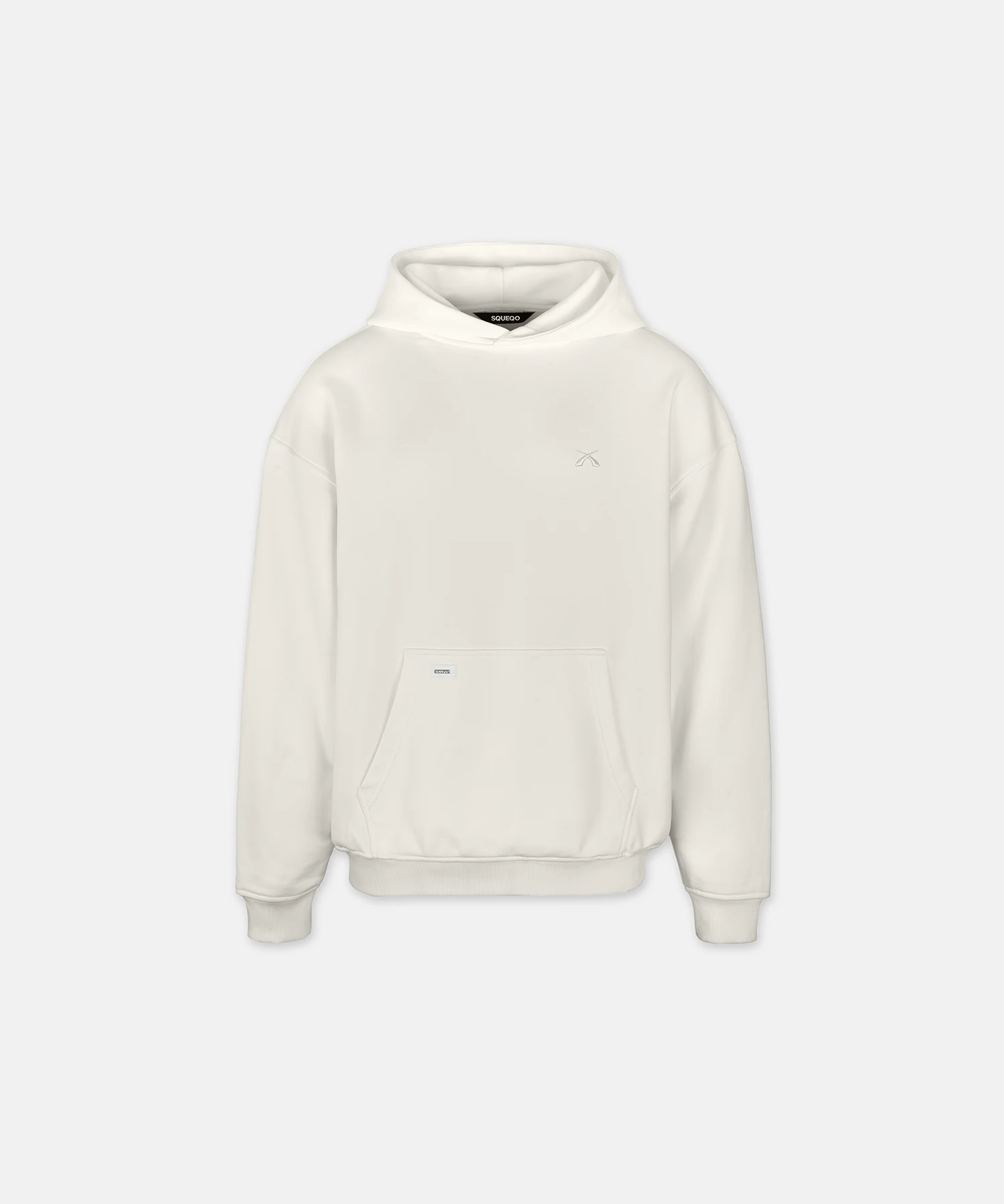 Squeqo Essential Oversized Hoodie in Off-White, freigestellt auf hellem Hintergrund.