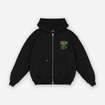 Vorderansicht des schwarzen Zip-Hoodies mit grünem Schlangenprint  auf der Brust.