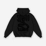Schwarzer Zip-Hoodies mit schwarzem Schlangenprint, Rückansicht.