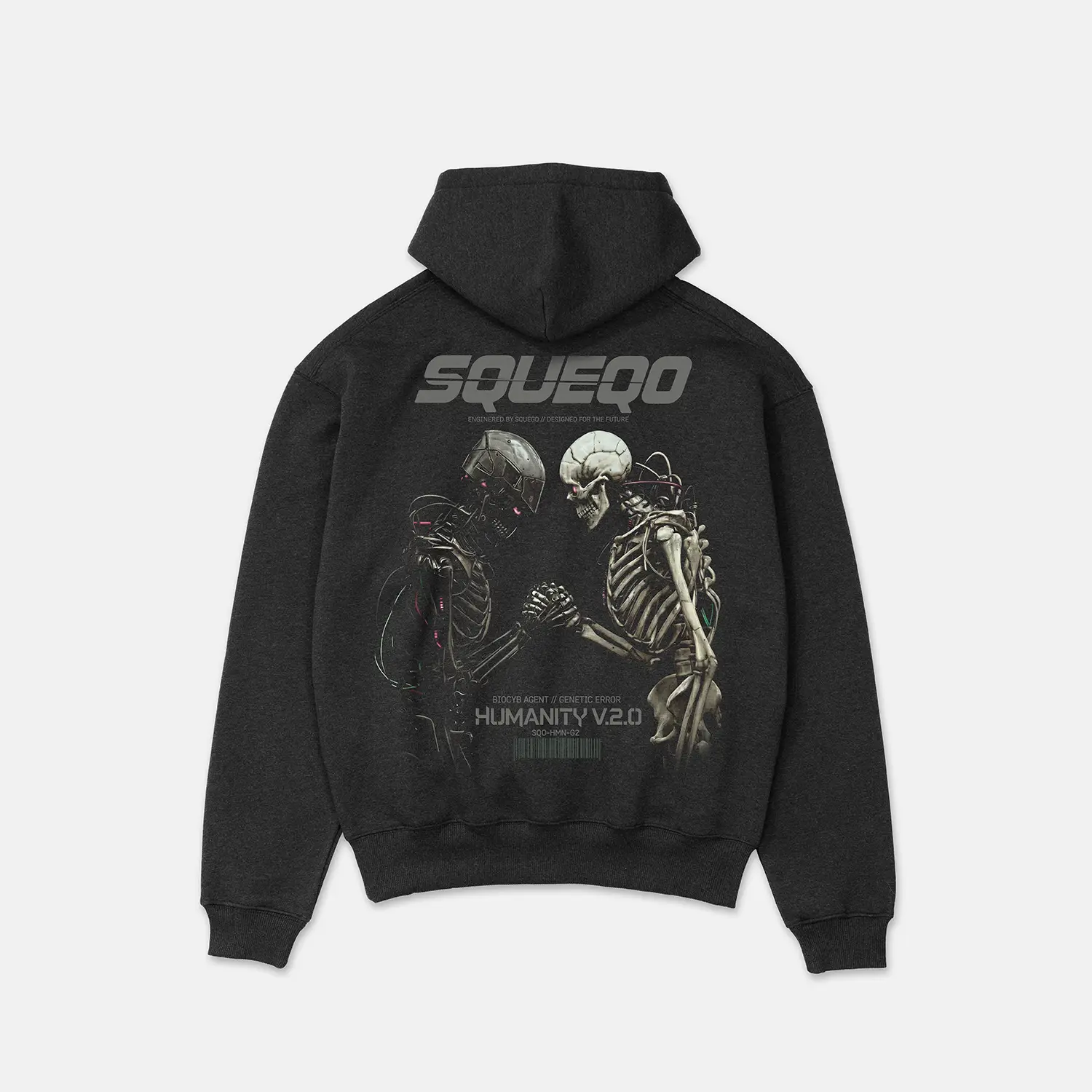 SQUEQO Genetic Error Heavy Hoodie in Charcoal Heather. Rückansicht mit großem Cyborg-Skelett Print und SQUEQO Logo.