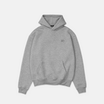 SQUEQO Monogram Hoodie in Heather Grey mit dezentem SQ-Print auf der Brust.