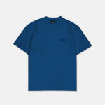 Blaues T-Shirt mit monochromem Studio Berlin Print, Vorderansicht.