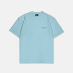 Hellblaues T-Shirt mit monochromem Studio Berlin SQUEQO Print, Vorderansicht.