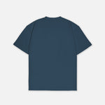 T-Shirt Ozeanblau mit kleinem weißem Logo, Rückansicht. Design A007.