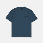 Ozeanblaues T-Shirt mit monochromem Studio Berlin Print, Vorderansicht.