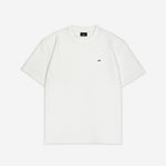 Weißes T-Shirt mit kleinem Logo auf der linken Brust, Vorderansicht, Hauptbild, Design A001.